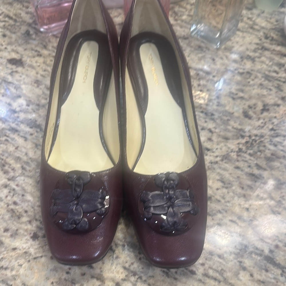 Tory Burch Brown Leather Heels with Elegant Design